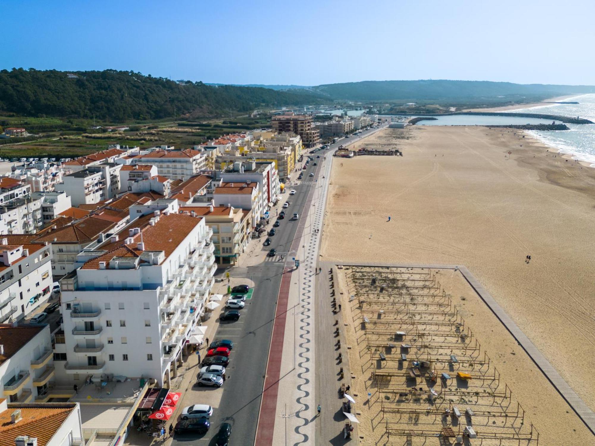 T2 Dina'S Place Nazaré Esterno foto