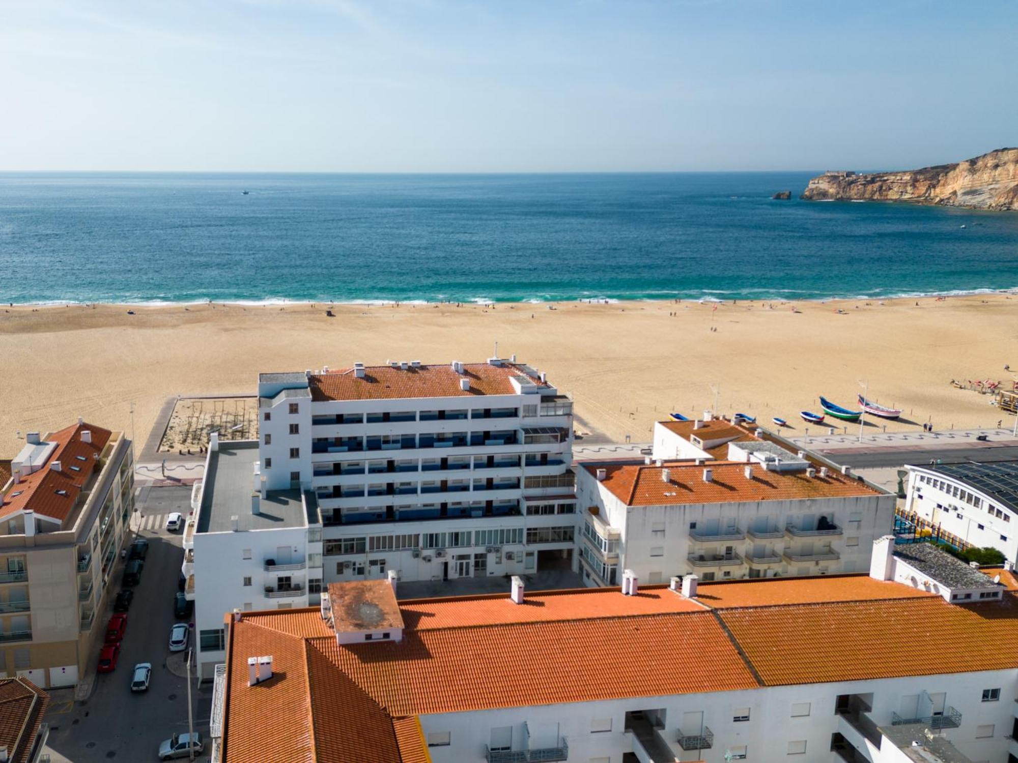 T2 Dina'S Place Nazaré Esterno foto